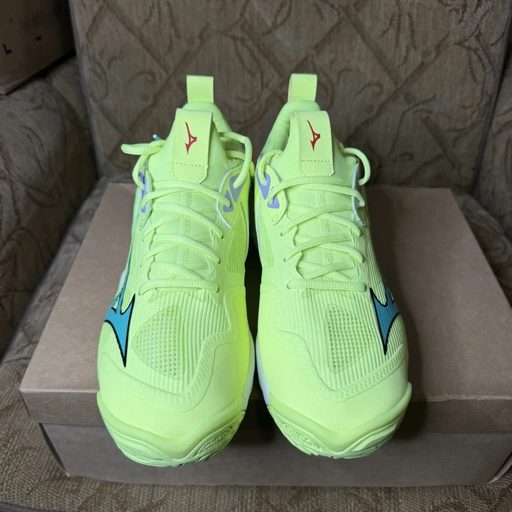 Mizuno these shoes